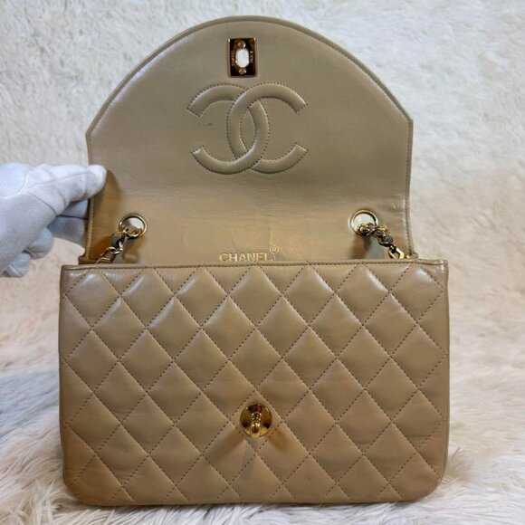 Authentic CHANEL CC 24K Vintage Half Moon Round Flap Bag Lambskin Timeless Purse - Picture 7 of 12
